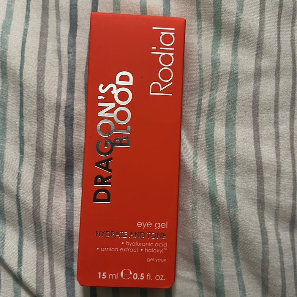 Dragons, blood eye gel, hydrate, and tone